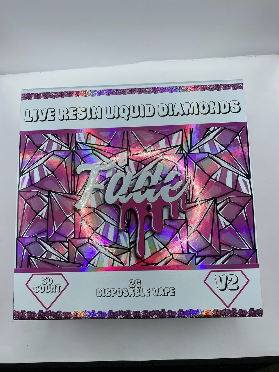 V2 FADE 2G DISPOSABLE VAPE W/ PRE ROLLS & GUMMIES – LIQUID DIAMONDS X LIVE RESIN - Image 3